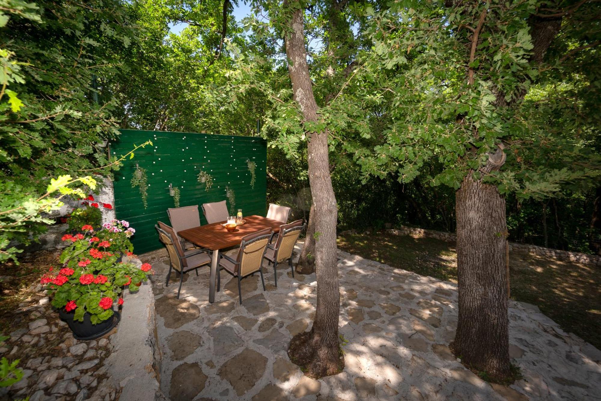 Apartments Srdanovic Omiš Eksteriør billede