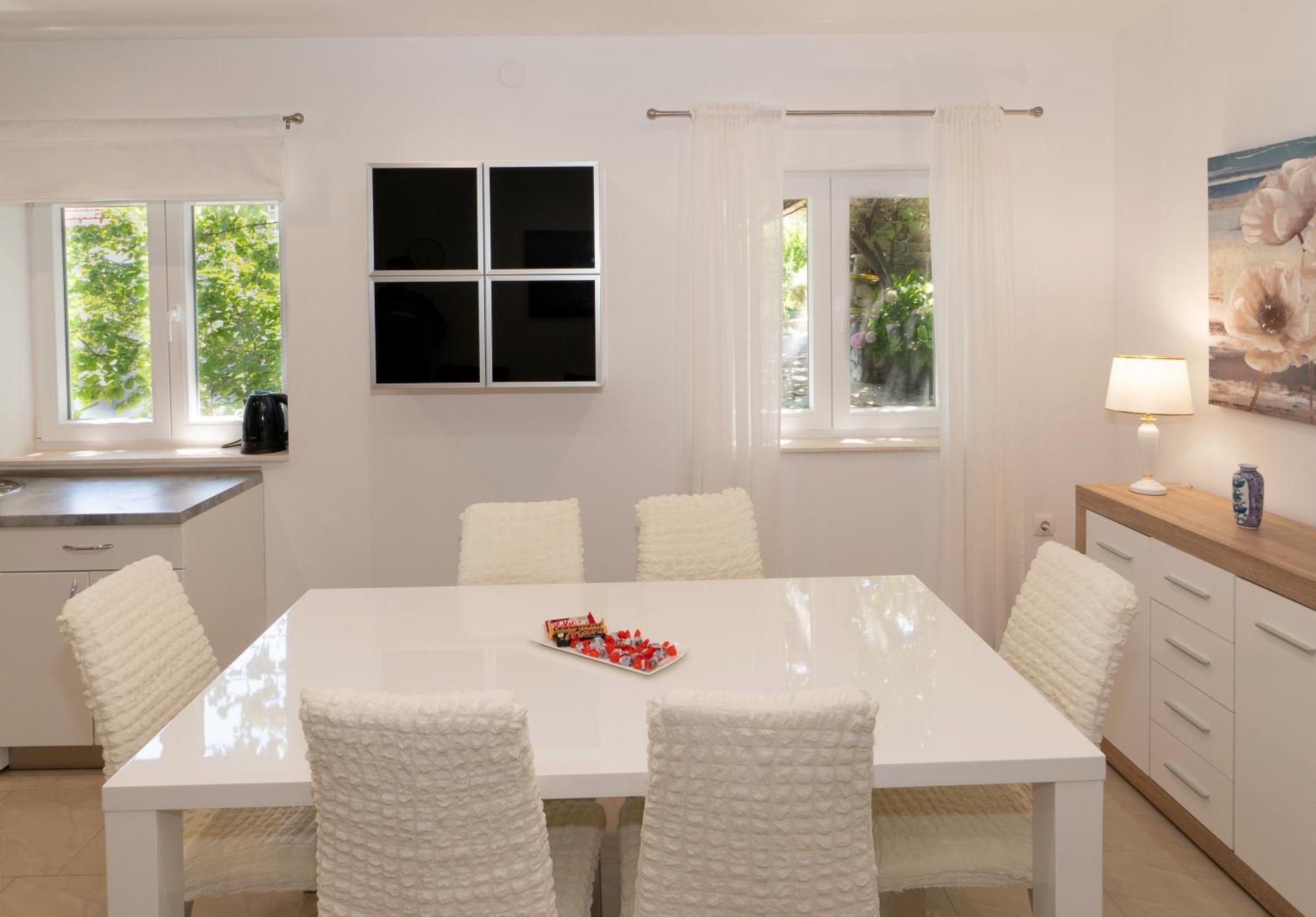 Apartments Srdanovic Omiš Eksteriør billede