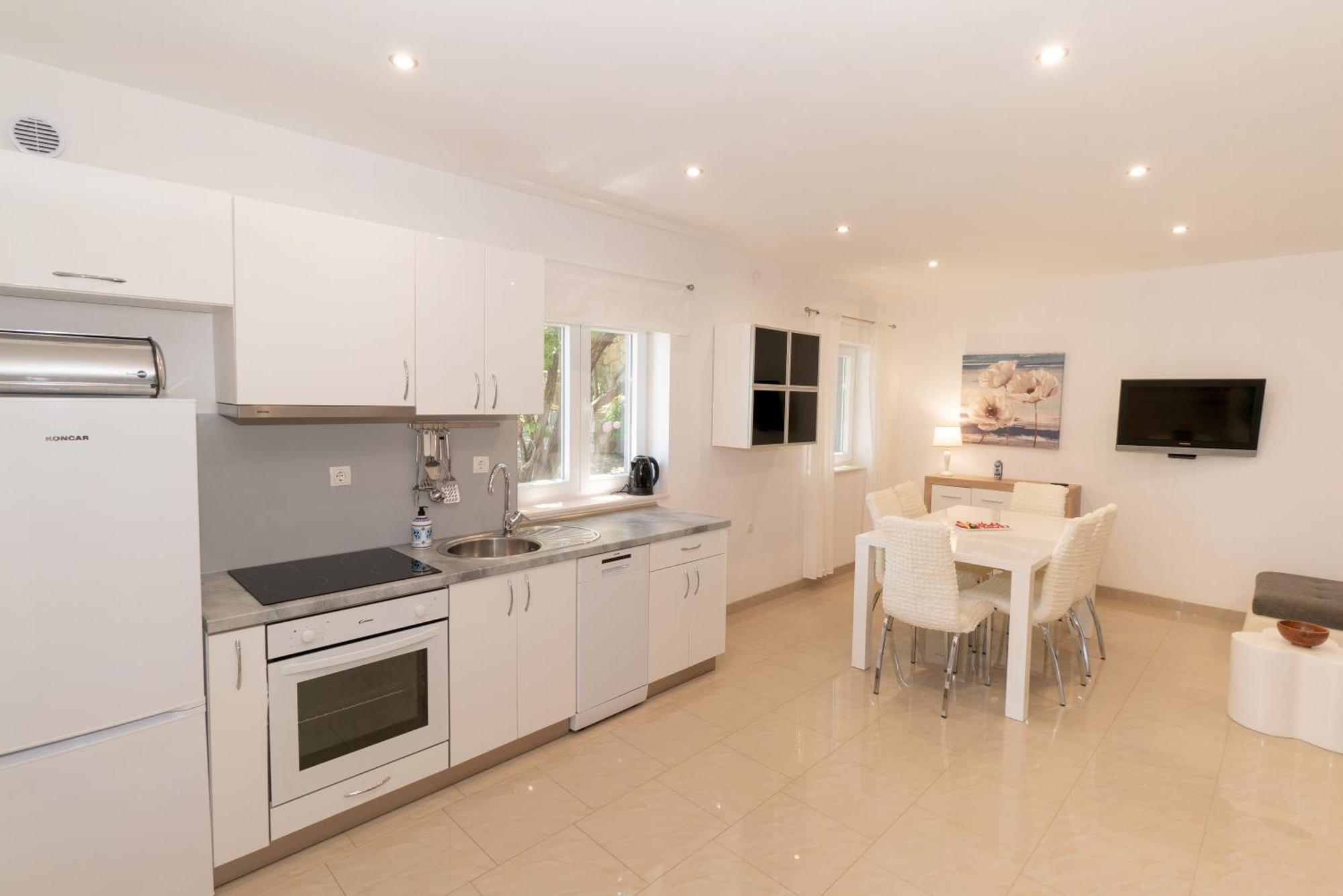 Apartments Srdanovic Omiš Eksteriør billede