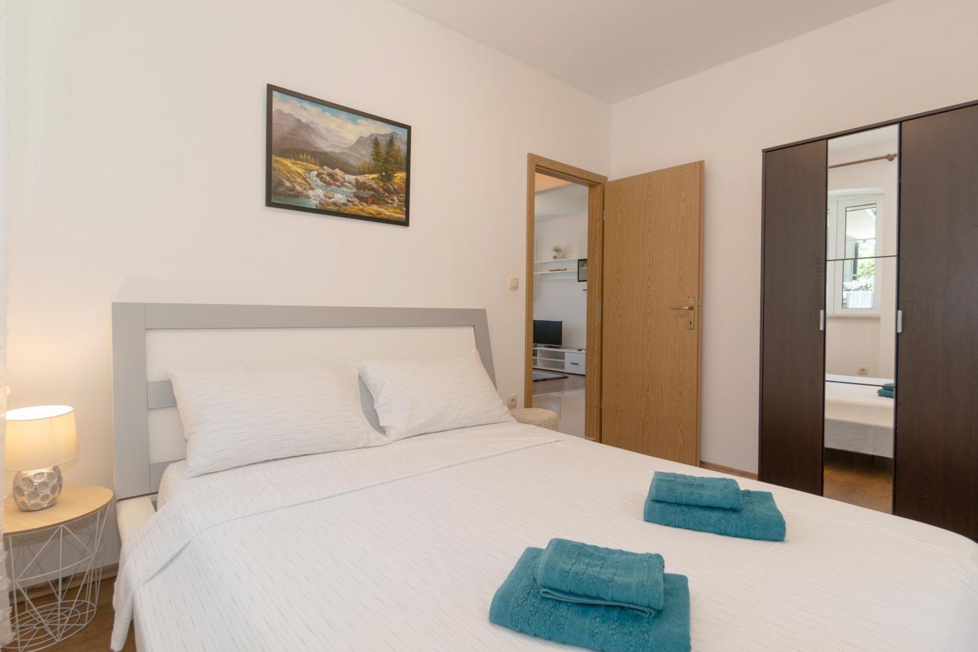 Apartments Srdanovic Omiš Eksteriør billede