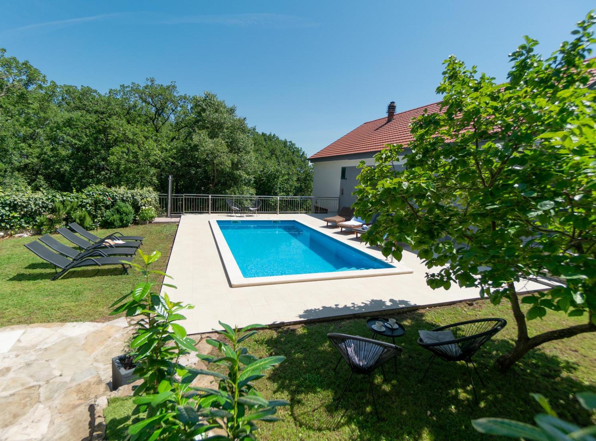 Apartments Srdanovic Omiš Eksteriør billede