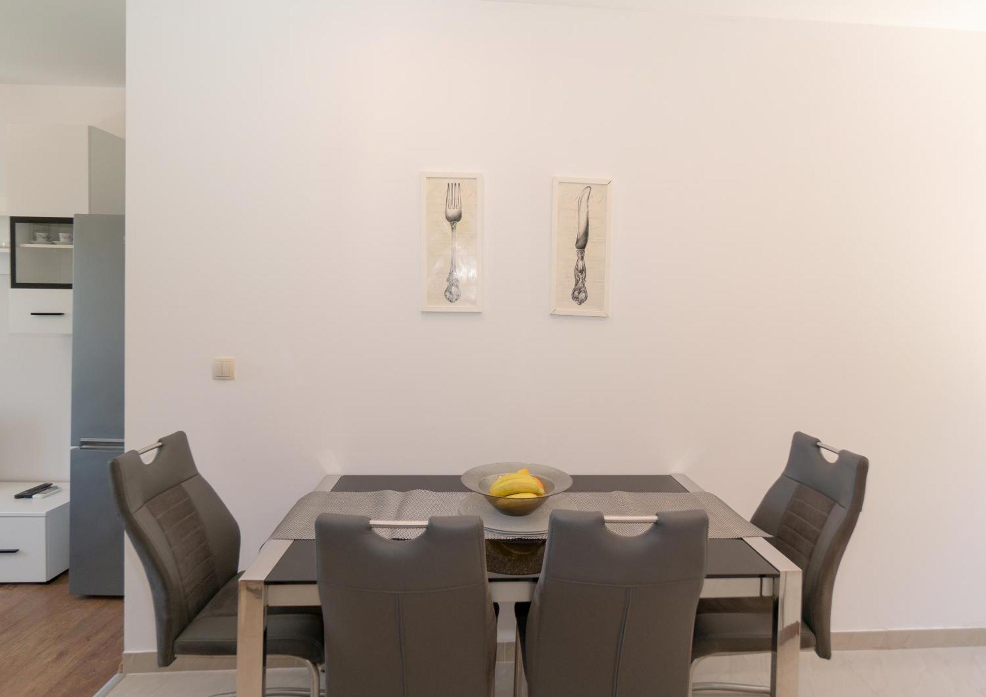 Apartments Srdanovic Omiš Eksteriør billede